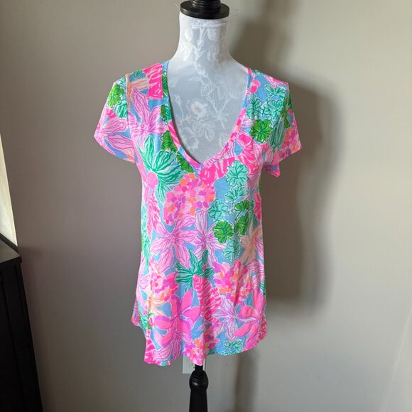 Lilly Pulitzer Etta V Neck Top Tshirt Floral Colorful Womens Casual Size Small - Picture 2 of 5